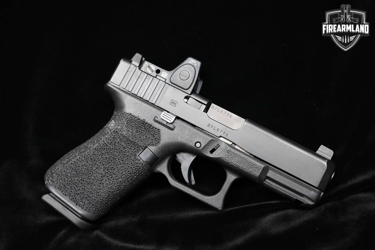 Glock 19 Gen5 9mm Pistol Glock Striker Gen5 19 9mm 4.02" 15rd +TRIJICON RMR