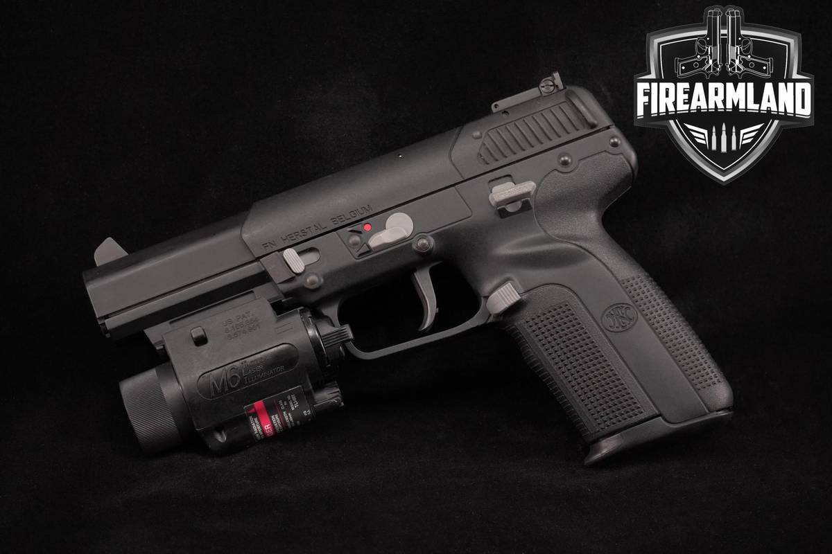 FN Five-seveN 5.7x28 4.8" +3 MAGS, CASE, LASER/FLASHLIGHT & HOLSTER