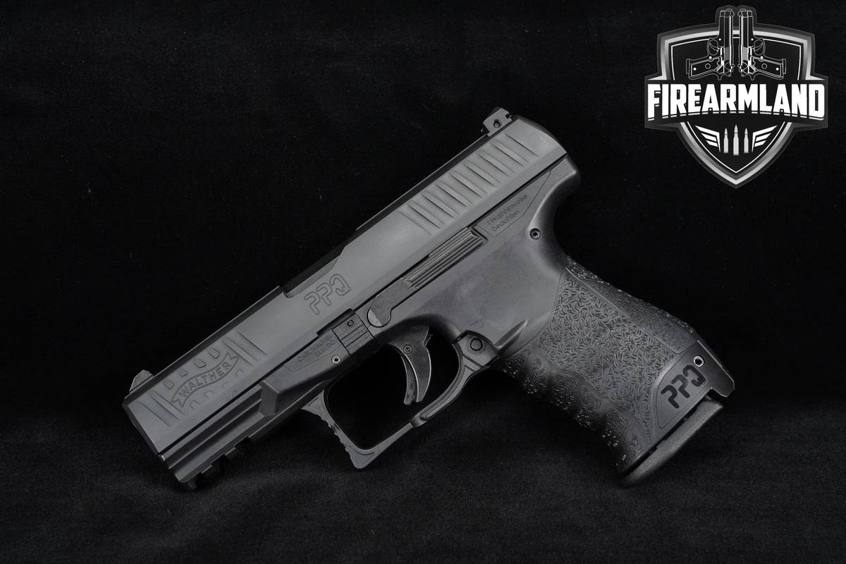 Walther PPQ M2 9mm 4" +2 MAGS & ORIG CASE