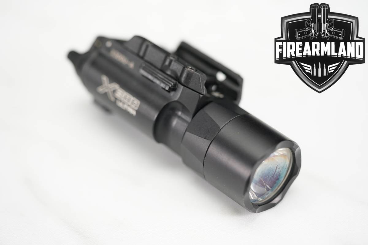SureFire X300 Ultra X300U-A 1000 Lumens & 11,300 Candela Weapon Light X-300
