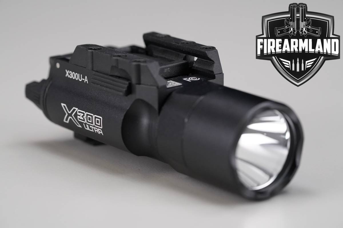 SureFire X300 Ultra 1,000 Lumens & 11,300 Candela