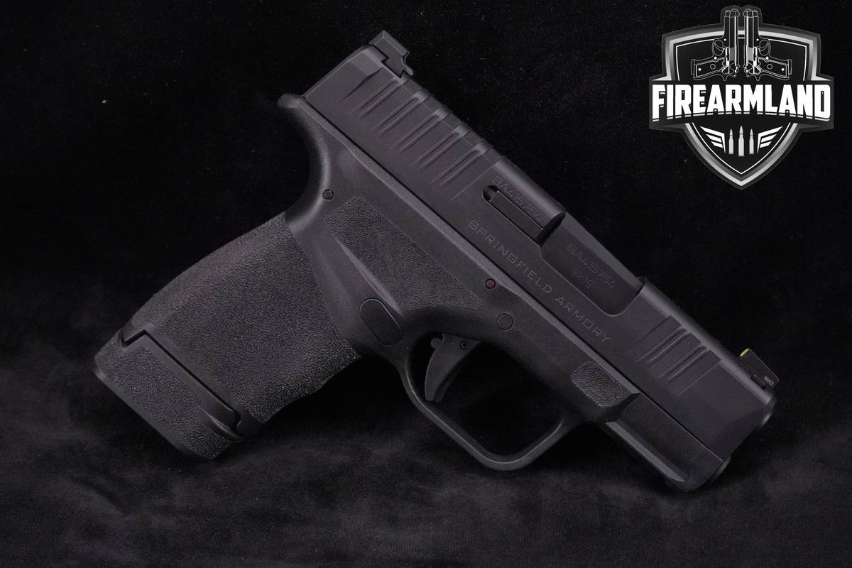 Springfield Armory Hellcat 9mm 3.0" +4 MAGS, ORIG CASE & HOLSTER