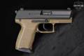 Heckler & Koch (H&K, HK) P2000 V3 9mm Luger Two-Tone FDE in Very Good Condition Image 4