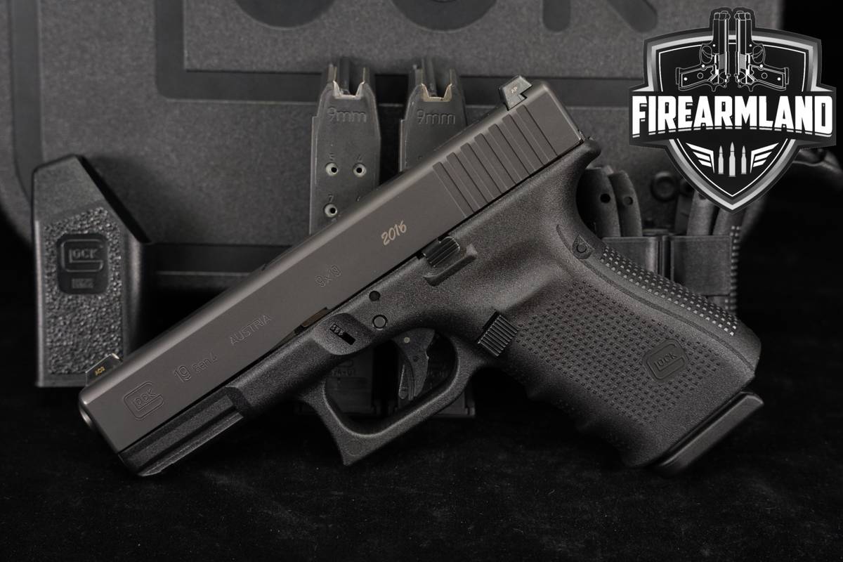 Glock 19 Gen4 G19 Gen 4 9mm 4.02 +3 MAGS & ORIG CASE