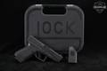 Glock 19 Gen 2 9mm Luger (9x19 Para) Black in Very Good Condition Image 2