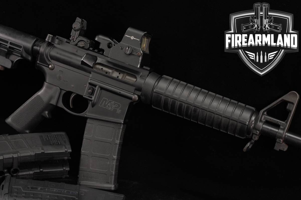 Smith & Wesson M&P15 5.56 NATO S&W AR-15 AR15 M&P +4 MAGS, ORIG BOX, OPTICS
