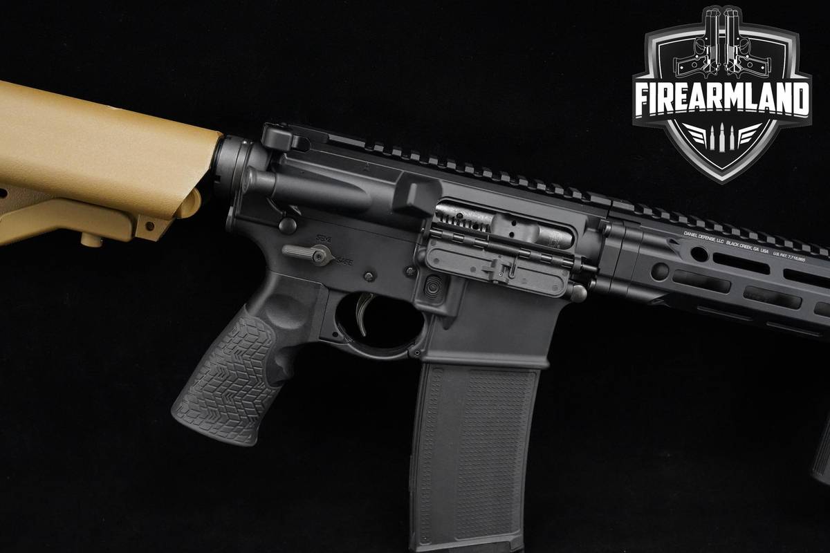 Daniel Defense DDM4V7 SLW 5.56 NATO 16" DDM4V7 DDM4-V7 +2 MAGS & ORIG CASE