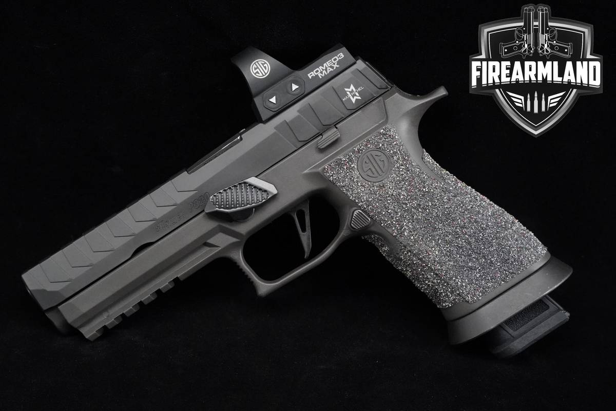 Sig Sauer P320 Max Mitchel Edition 9mm 5" Sig-Sauer P320 4 MAGS & ORIG CASE
