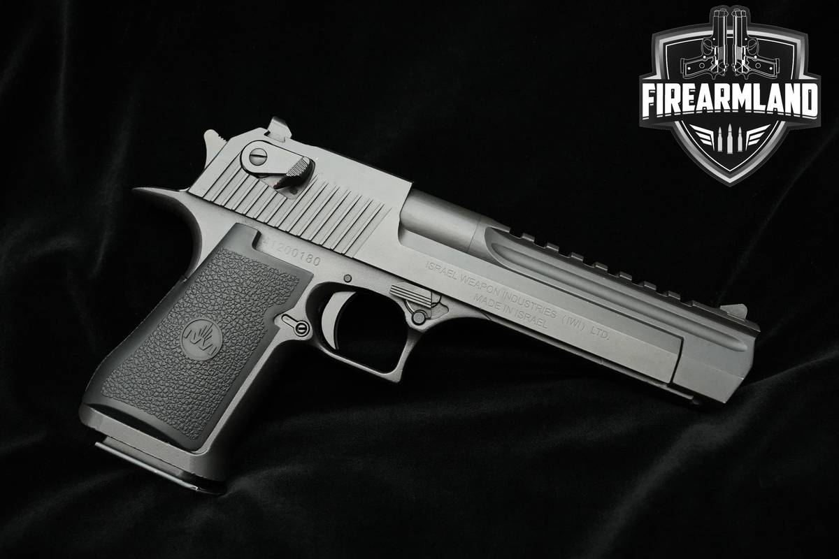 Magnum Research Desert Eagle Mark XIX 44 Magnum Desert Research Eagle 4MAGS