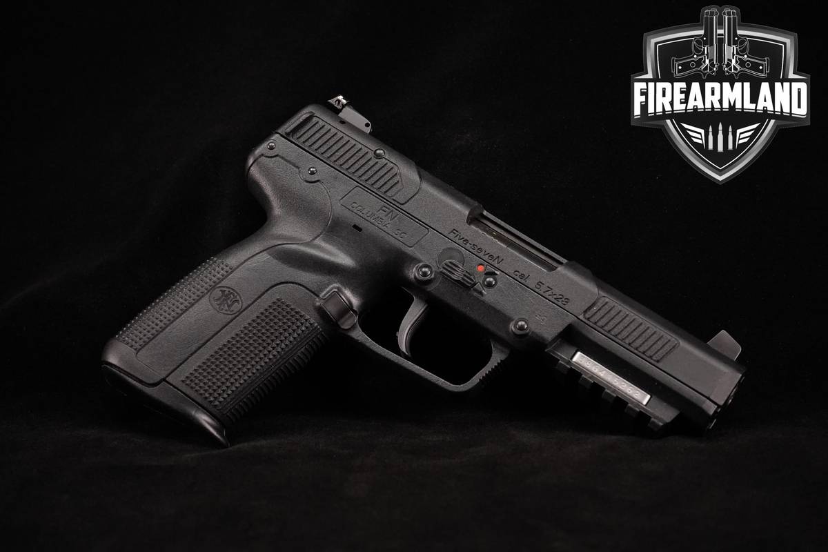 FN Five-seveN MKII 5.7x28 4.8 MK II +3 MAGS & ORIG CASE