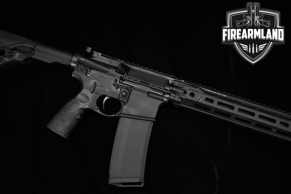 Daniel Defense DD4 RIII 5.56 NATO AR-15 AR15 AR 16" AR-15-AR15 AR ORIG CASE