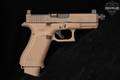 Glock G19X MOS Threaded Barrel, Davidson's Exclusive 9mm Luger Coyote in Good Condition Image 4