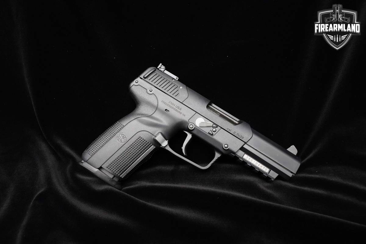 ORIG CASE FN Herstal Five-seveN 5.7x28 FNH Pistol 20+1 FN Matte Black 5.7