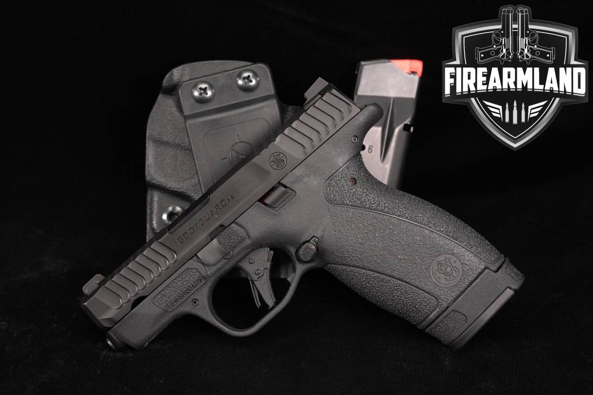 Smith & Wesson Bodyguard 2.0 S&W 380 ACP 2.75" BG +2 MAGS, HOLSTER
