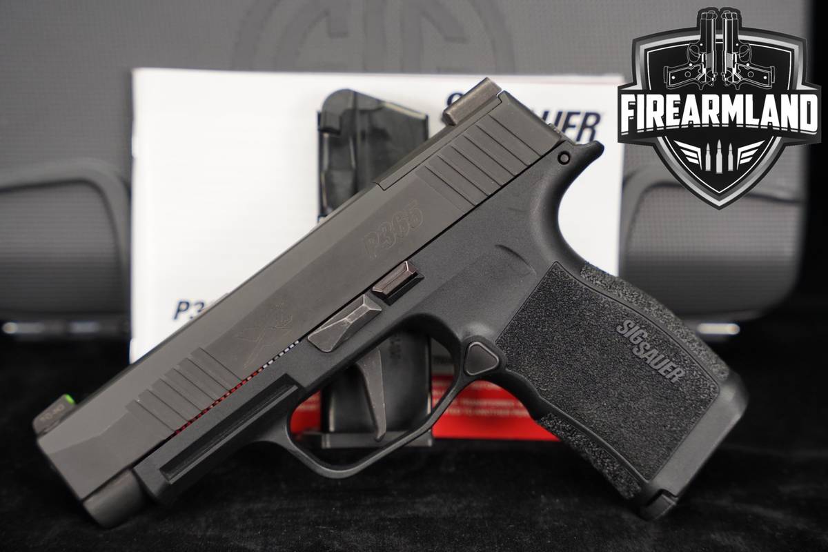 Sig Sauer P365 XL 9mm 3.7" P 365 P365XL +2 MAGS & ORIG CASE
