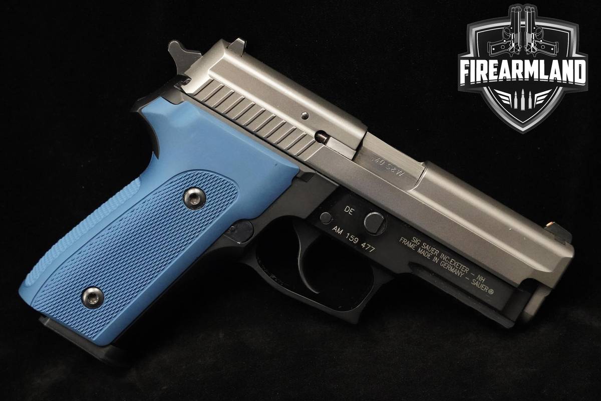 Sig Sauer P229 Stainless 40 S&W 3.9" Sig-Sauer P229 P-229 5MAGS & ORIG CASE