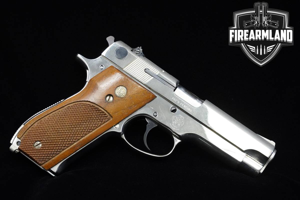 1976 Smith & Wesson (S&W) Model 39-2 9mm 4" Nickel Finish S&W 39-2 DA/SA