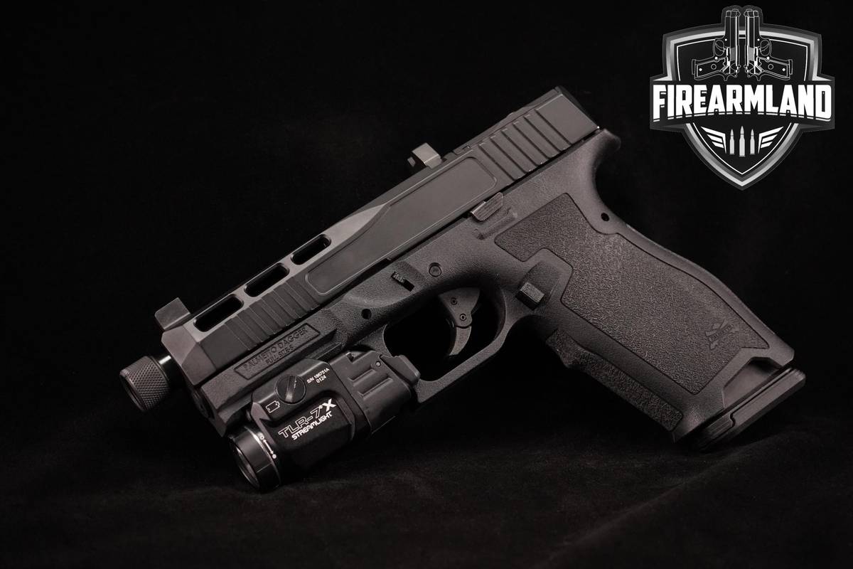 Palmetto State Armory PSA Dagger Full-Size 9mm 4.5" +STREAMLIGHT TLR-7X