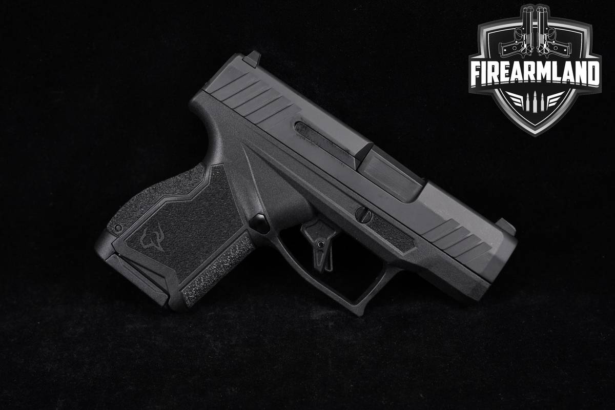 Taurus GX4 9mm 3.06" GX 4 +2 MAGS & ORIG CASE