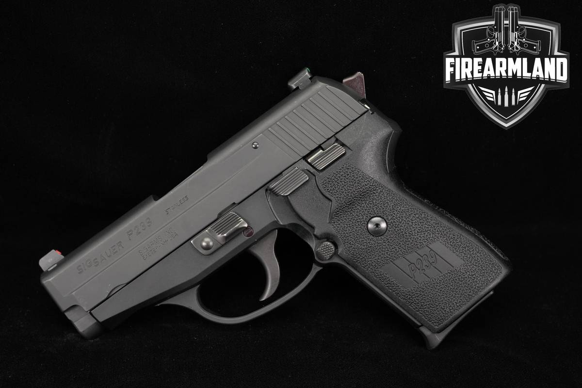 Sig Sauer P239 40-S&W 3.6" P-239 +3 MAGS & HOLSTER