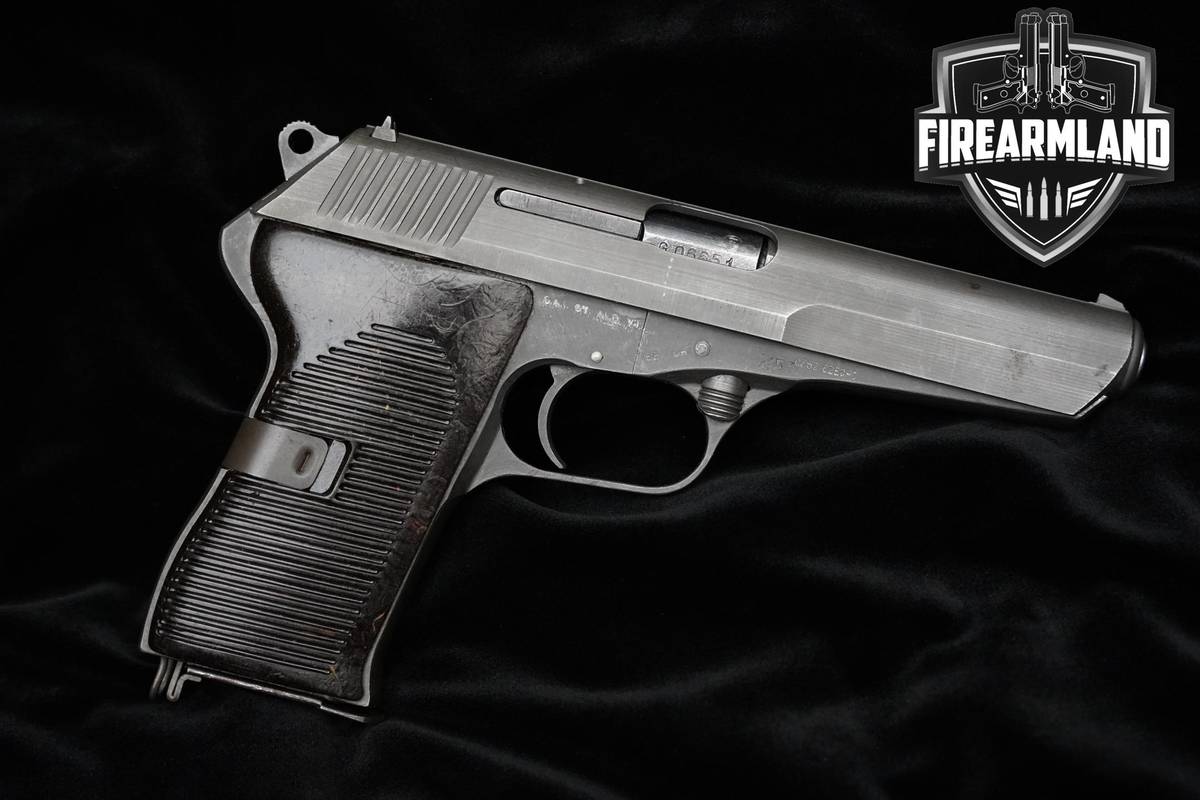 CZ Zbrojovka Brno CZ52 7.62x25 CZ52 Pistol 7.62x25 Vz. 1953, MAGS & HOLSTER