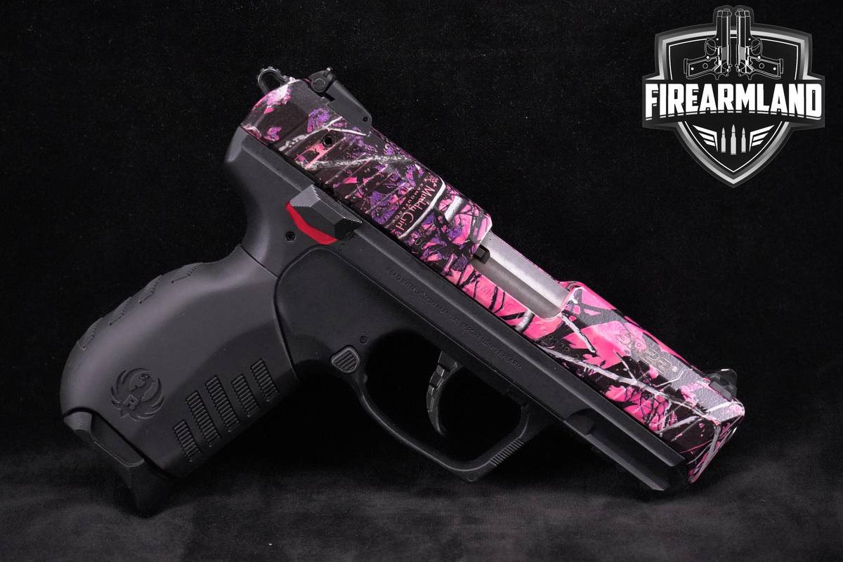 Ruger SR22 Muddy Girl 22LR 3.5" Ruger SR22P +2 MAGS