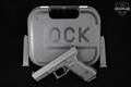 Glock 22 Gen3 .40 S&W Black in Excellent Condition Image 2