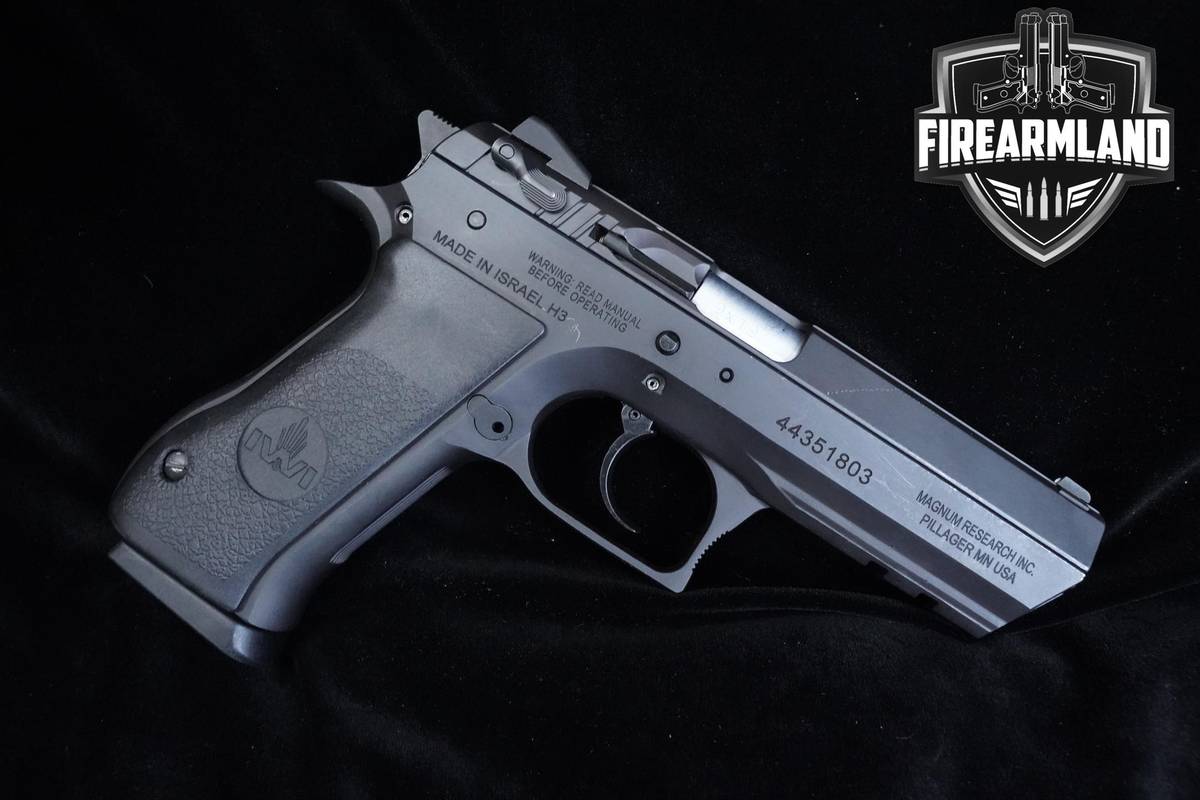 Magnum Research Baby Desert Eagle II Full Size 9mm 4.52" 3 MAGS & ORIG CASE