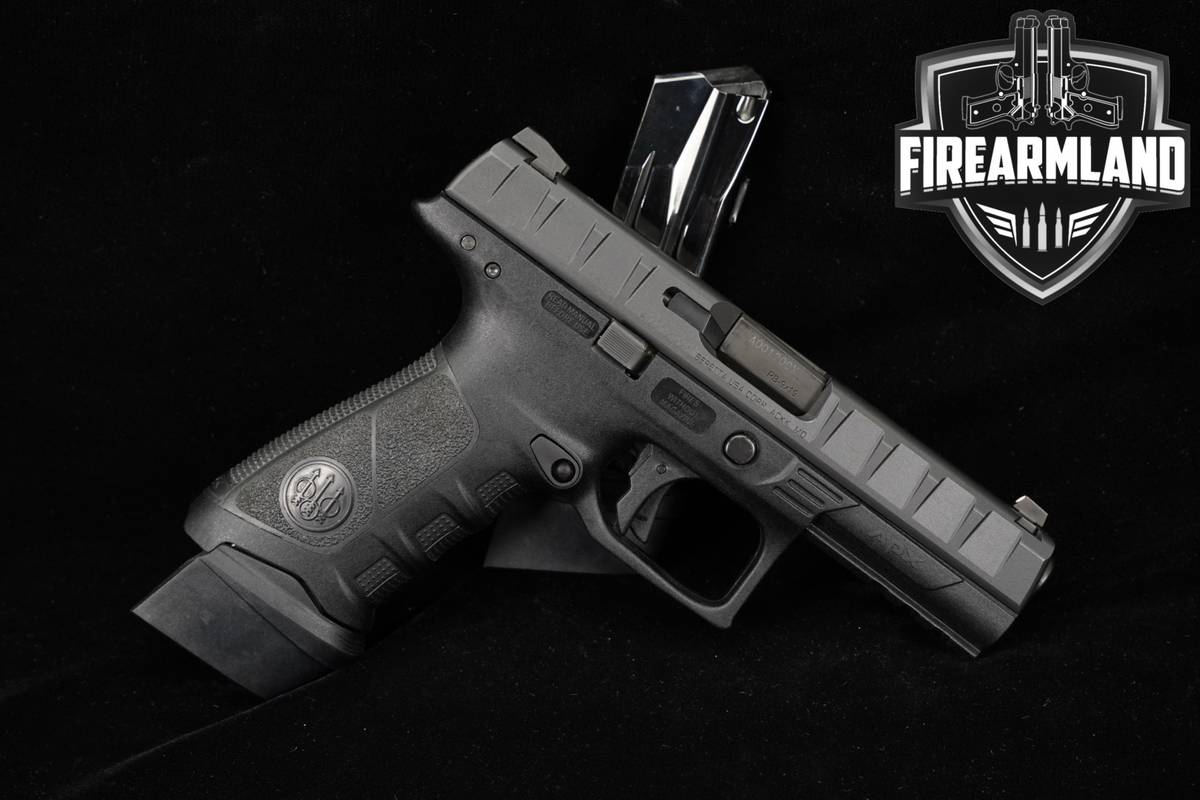 Beretta APX Full Size Gen 1 9mm 4.25" Pre-A1 +2 MAGS