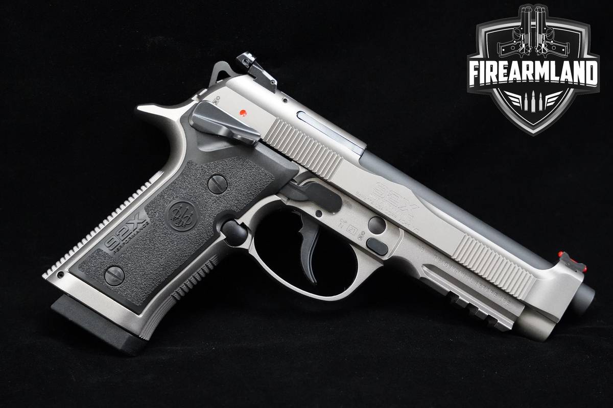 Beretta 92X Performance 9mm Silver Beretta-92X Performance 3MAGS & ORIG BOX