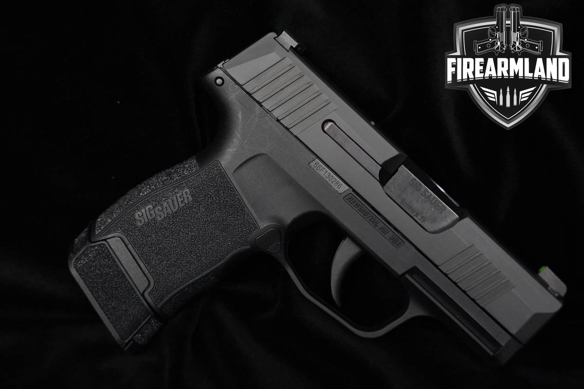 Sig Sauer P365 TACPAC 9mm 3.1" Nitron P365 P-365 3MAGS, ORIG CASE & HOLSTER