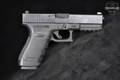 Glock 21 SF (Short Frame); Gen 3 .45 ACP Black in Very Good Condition Image 4