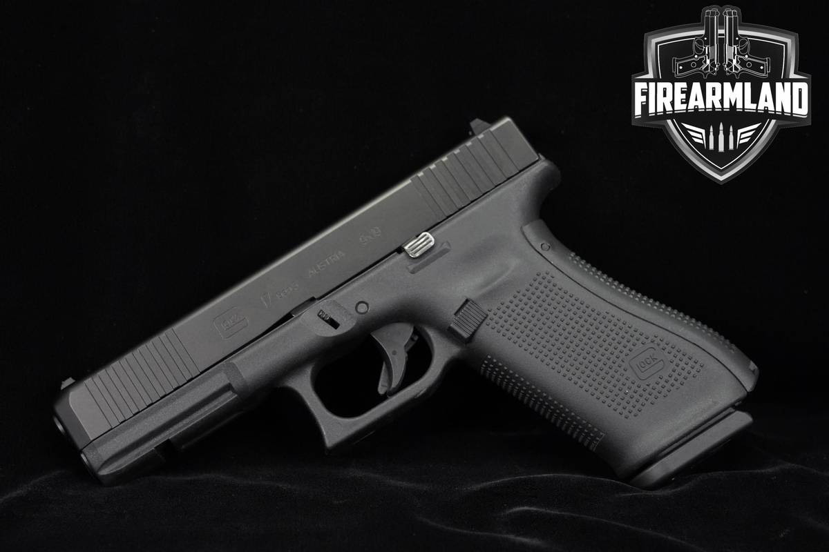 Glock G17 Gen5 9mm 4.49" G-17 Gen 5 +5 MAGS & ORIG CASE