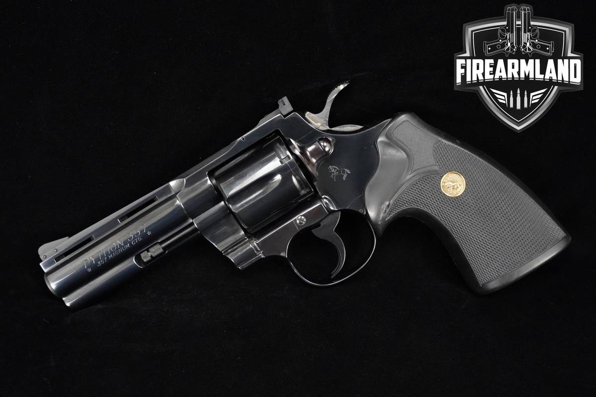 VINTAGE 1979 Colt Python 357-Magnum 4" Blued Colt-Python DESIRED