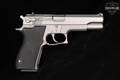 1989 Smith & Wesson (S&W) Model 4506 No-Dash; 3rd Generation .45 ACP Stainless in Good Condition Image 4