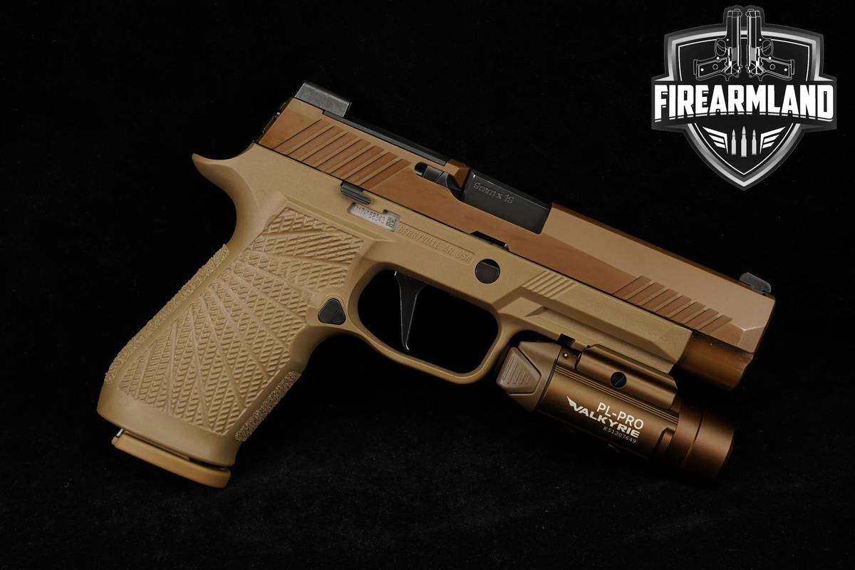 Sig Sauer P320 M17 9mm 4.7" Coyote Tan P-320 M-17 +3 MAGS & ORIG CASE