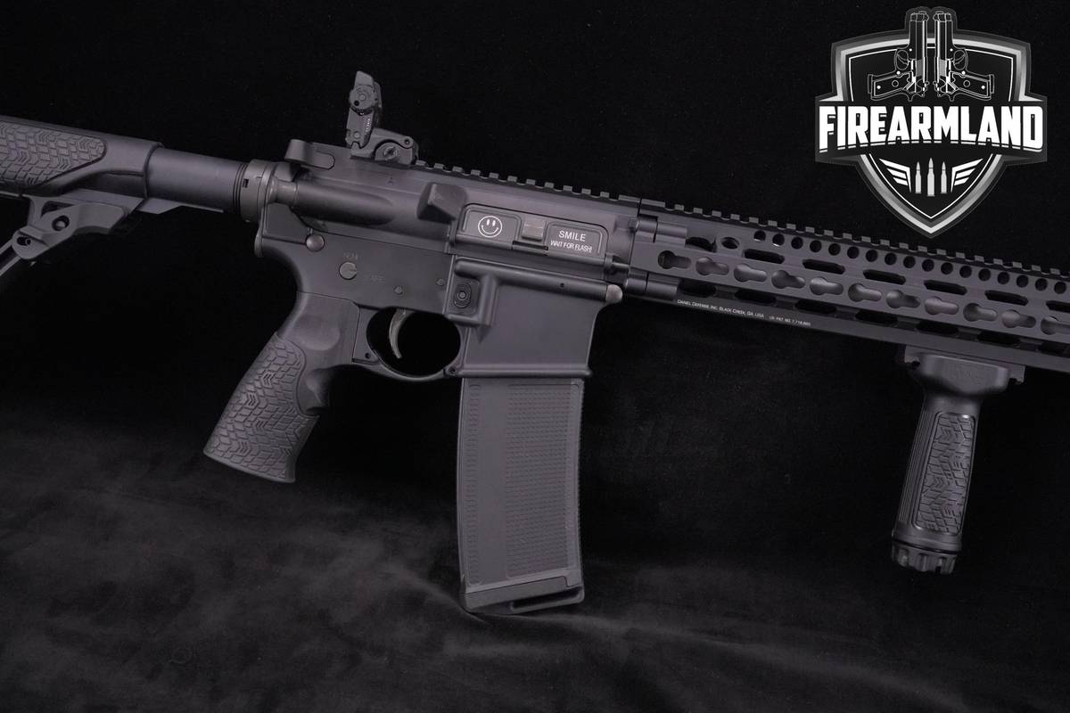 Daniel Defense DDM4 V11 5.56 NATO AR-15 AR15 16" DDM4V11