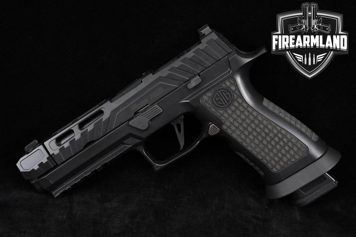 Sig Sauer P320 Custom Works Spectre Comp Blackout 9mm 4.6" P-320 +2 MAGS