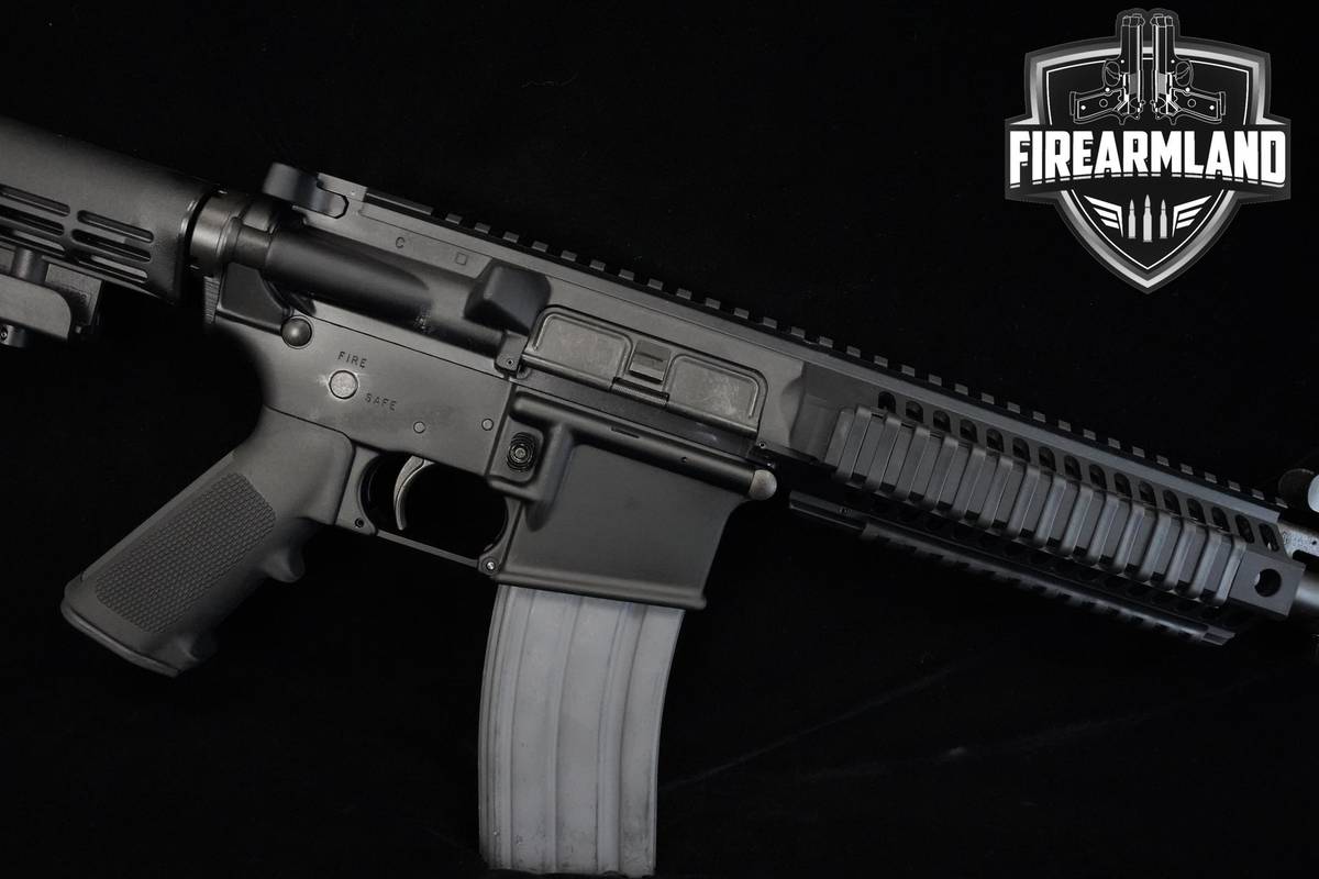 Colt M4 Carbine Monolithic AR-15 AR15 AR 16" Colt-M4 Carbine AR-15-AR15 AR