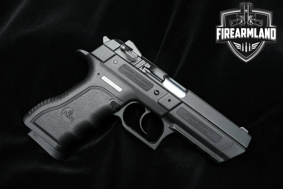 Magnum Research Baby Desert Eagle II Polymer 40 S&W 4.52" MATCH +ORIG CASE