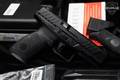Beretta APX A1 9mm Luger Black in Excellent Condition Image 2