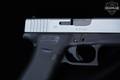 Glock 48 Slimline 9mm Luger two tone in Excellent Condition Image 4