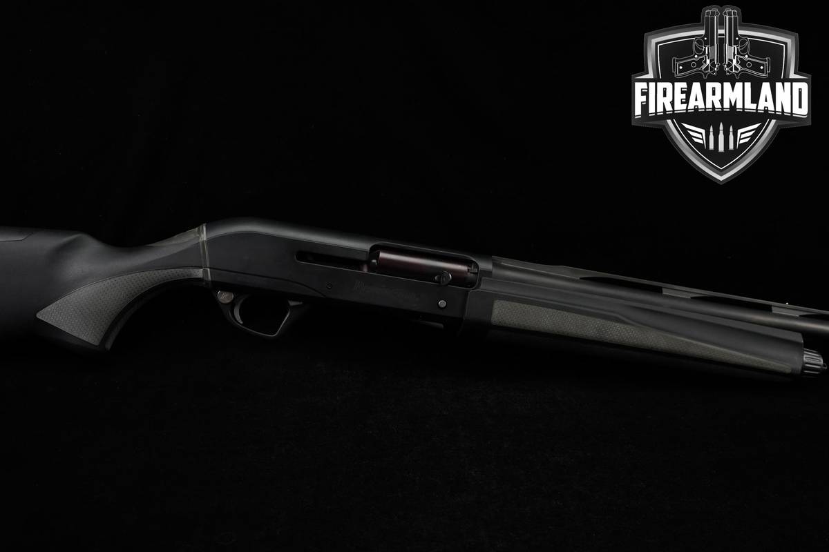 Remington Versa Max Synthetic 12-Gauge 28" Vent-Rib +ORIG CASE