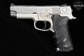 Smith & Wesson (S&W) Model 4043 Third Generation .40 S&W Stainless in Good Condition Image 2