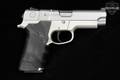 Smith & Wesson (S&W) Model 4043 Third Generation .40 S&W Stainless in Good Condition Image 4