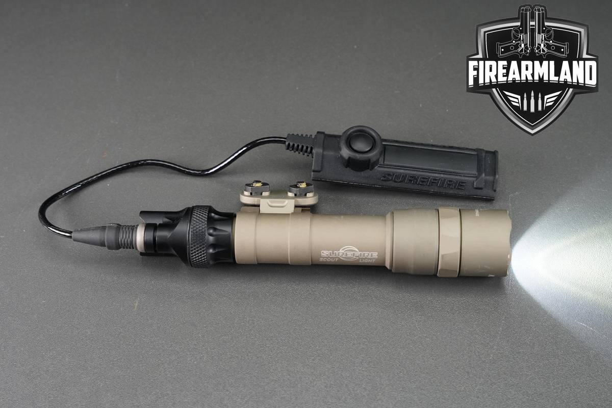 SureFire Scout Light Pro Dual Fuel 1,500 Lumens & 16,000 Candela