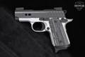 Kimber Micro 9 Rapide Two-Tone 9mm Luger Two-Tone in Very Good Condition Image 3
