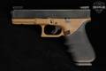 Glock G17 Gen5 9mm Luger Two-Tone FDE in Excellent Condition Image 3