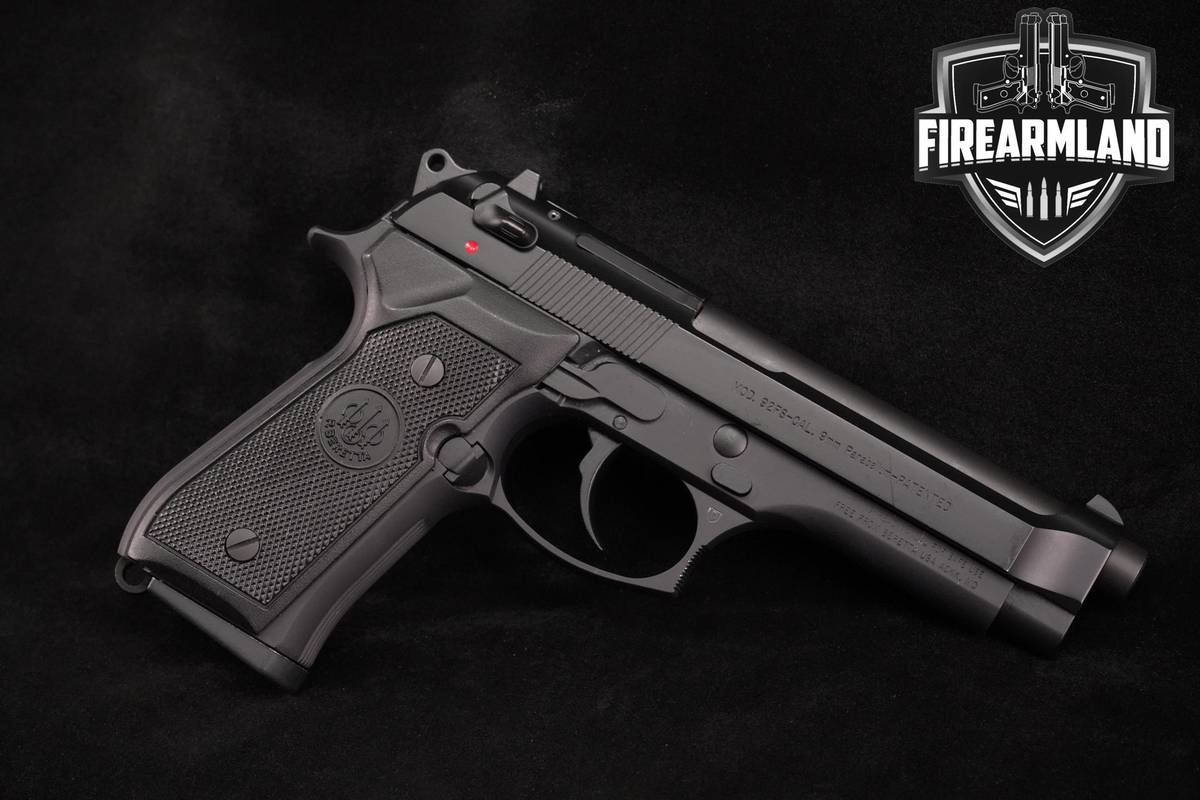 Beretta 92FS 9mm 4.9 Black Bruniton +8 MAGS & CASE
