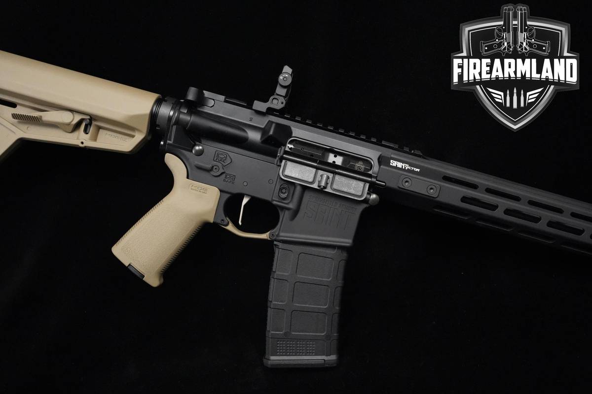 Springfield Armory Saint Victor 5.56 NATO 16" Springfield 2MAGS & ORIG CASE